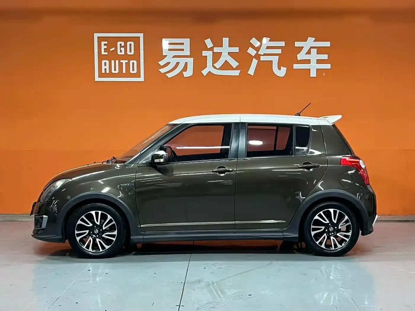 2013 Swift 1.5L Automatic 20th Anniversary Limited Edition — миниатюра 3