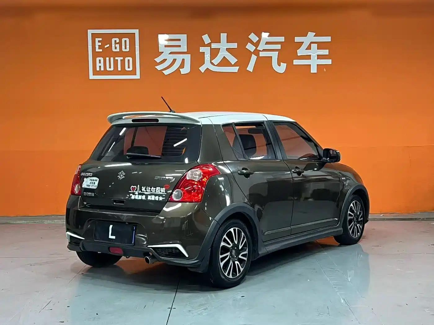 2013 Swift 1.5L Automatic 20th Anniversary Limited Edition — миниатюра 4