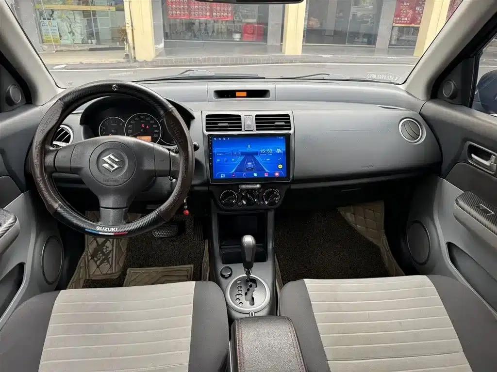 2011 Swift 1.5L Automatic Fashion Edition — миниатюра 4