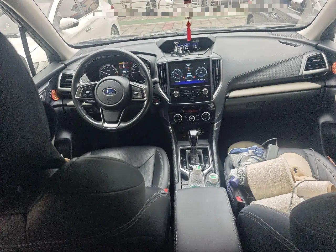 Subaru Forester 2022 2.0i AWD Luxury Edition EyeSight — миниатюра 10