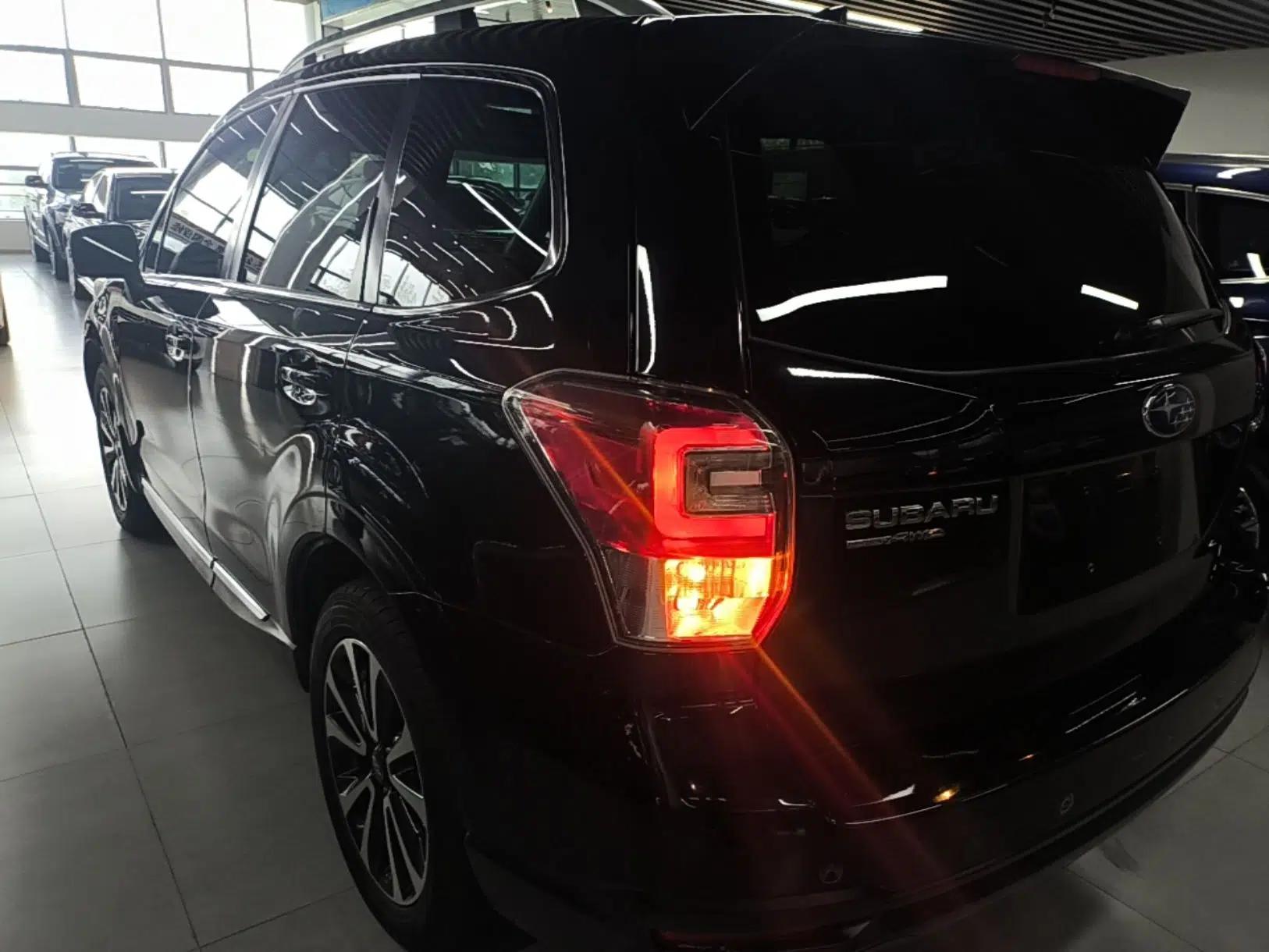 Subaru Forester 2016 2.5i Prestige Navigation Edition — миниатюра 4