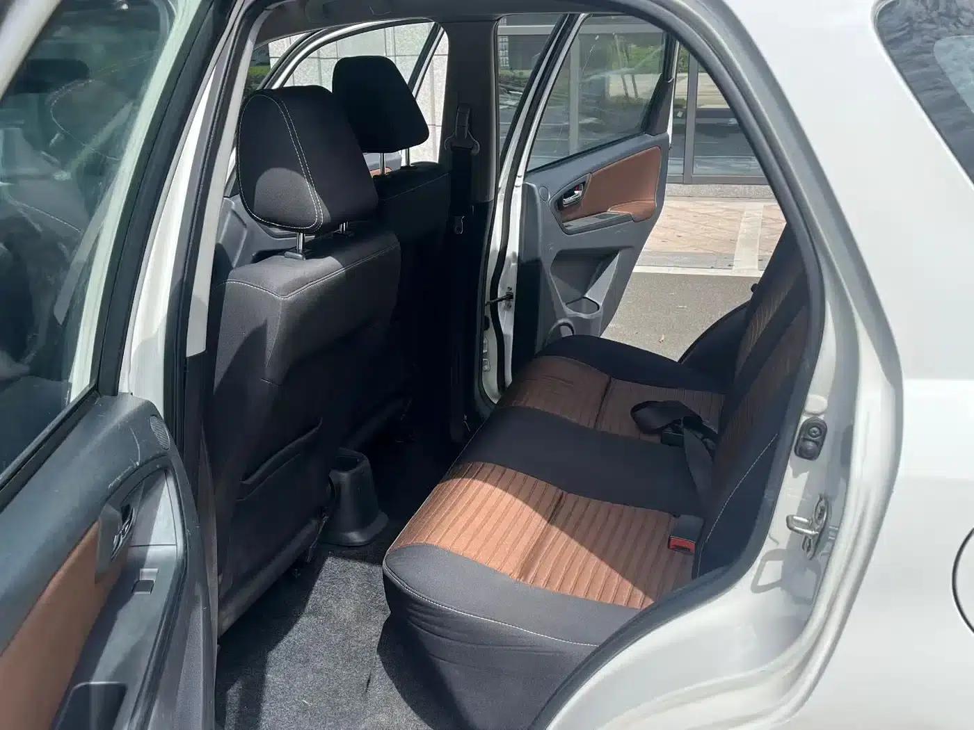 2013 Tianyu SX4 1.6L Manual Cool Edition — миниатюра 9