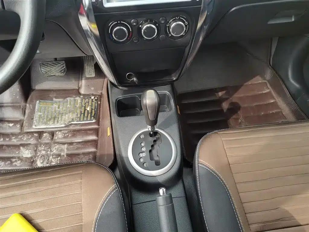 SX4 2013 1.6L Automatic Cool Edition — миниатюра 14