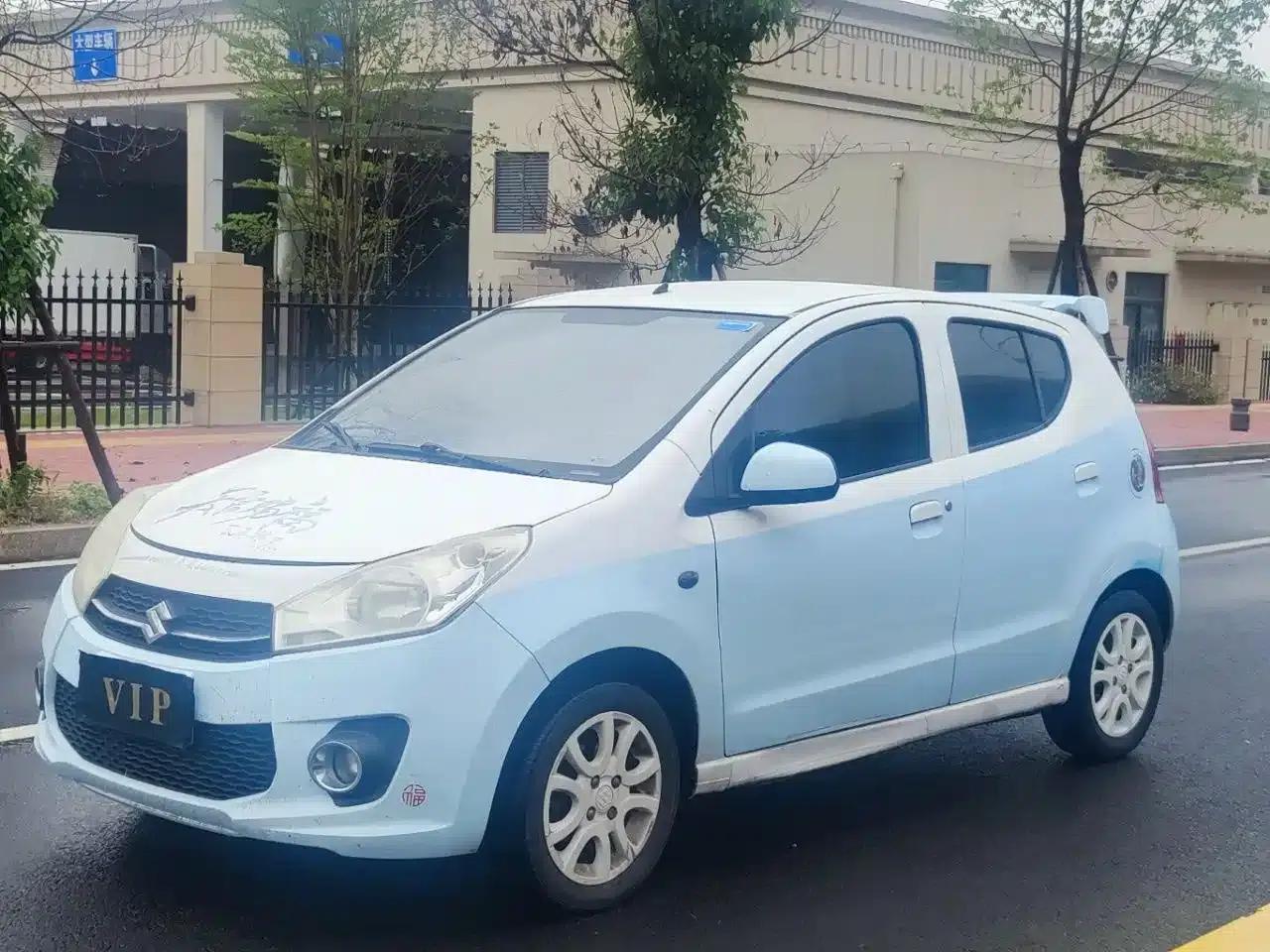 Alto 2013 1.0L Manual Deluxe — миниатюра 1