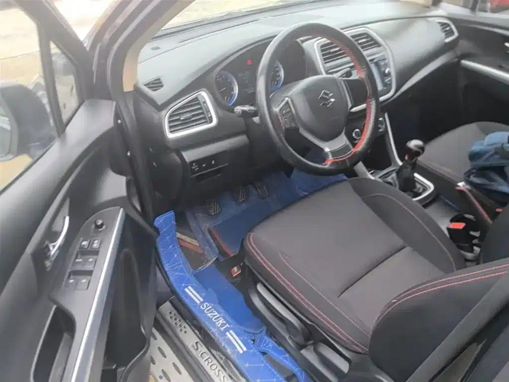 Vitara 2015 1.6L Manual 2WD Entry-level — миниатюра 16
