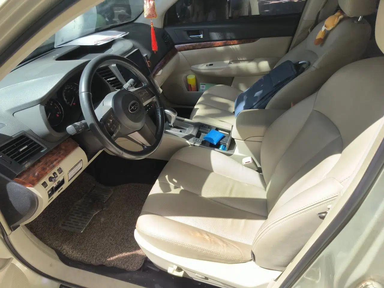 Subaru Outback 2011 2.5i Luxury Edition — миниатюра 16
