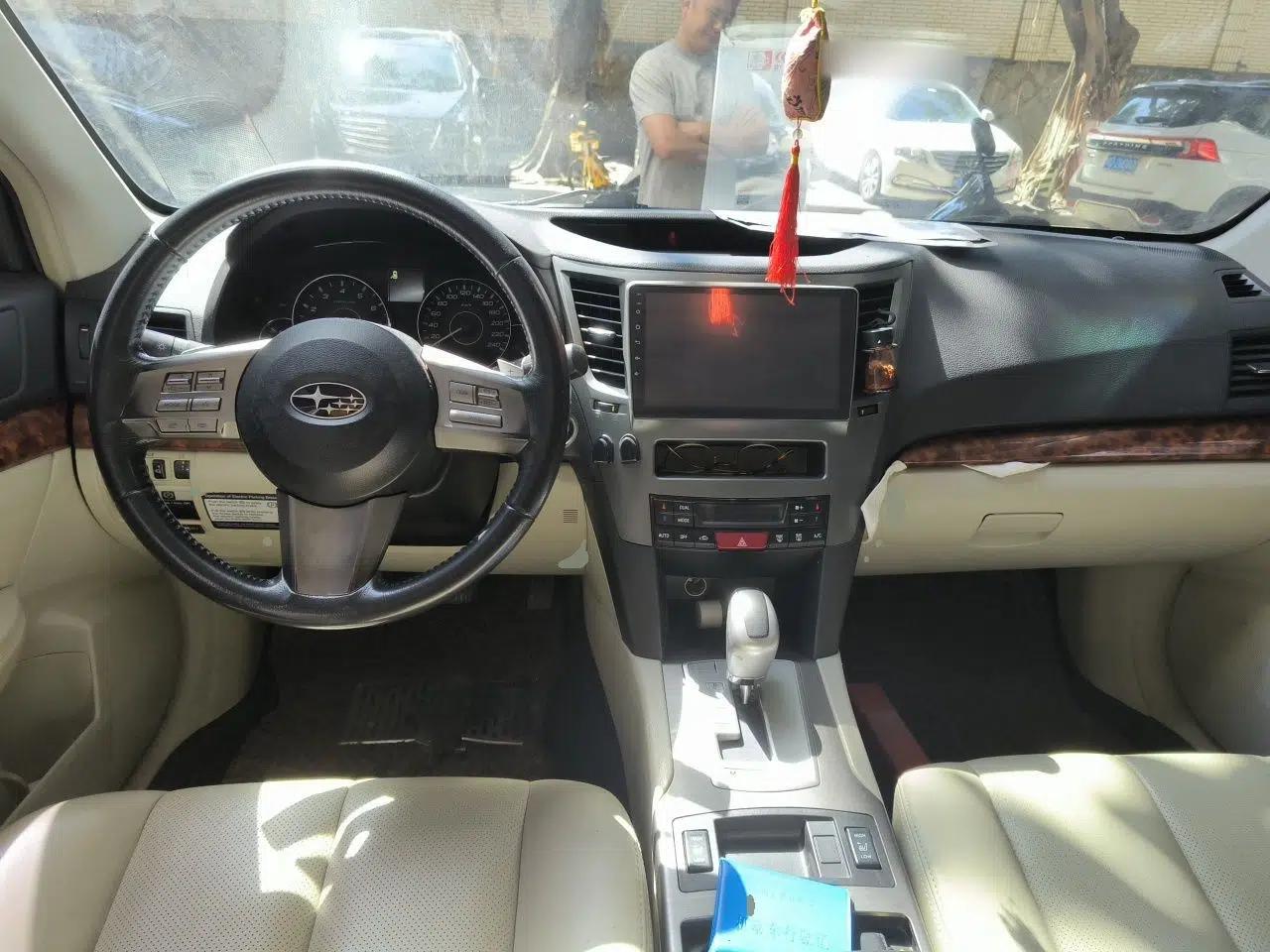 Subaru Outback 2011 2.5i Luxury Edition — миниатюра 10
