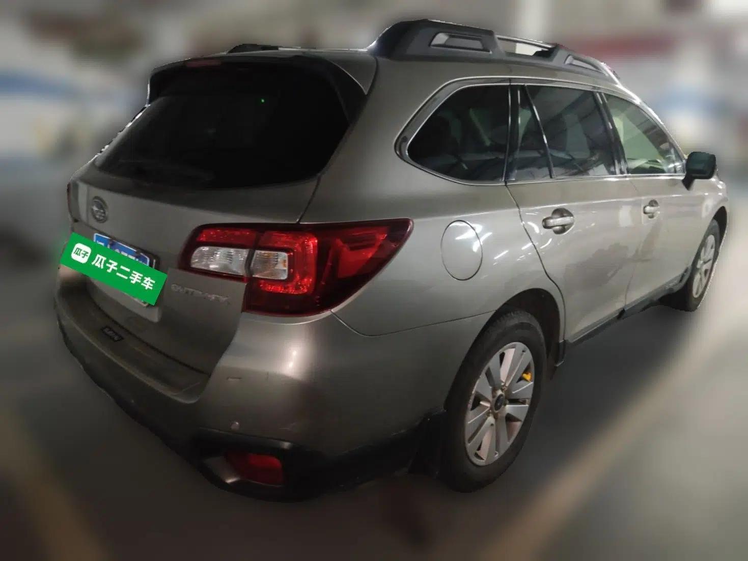 Subaru Outback 2015 2.5i Luxury Navigation Edition — миниатюра 6