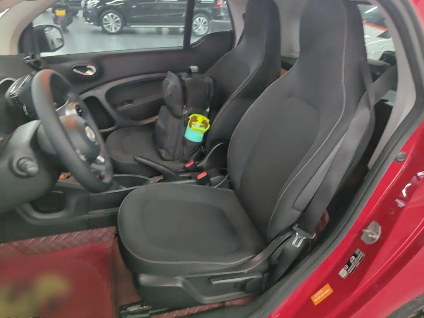 smart fortwo 2018 1.0L 52kW Hardtop Passion Edition China V Standard — миниатюра 18