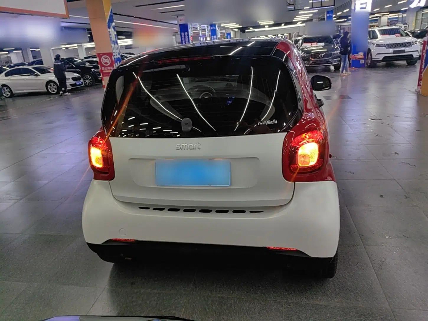 smart fortwo 2018 1.0L 52kW Hardtop Passion Edition China V Standard — миниатюра 5