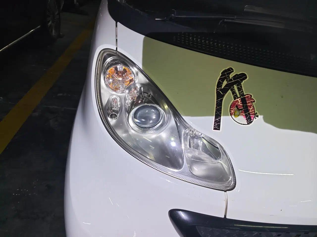 smart fortwo 2014 1.0 MHD Hardtop New Year Special Edition — миниатюра 7