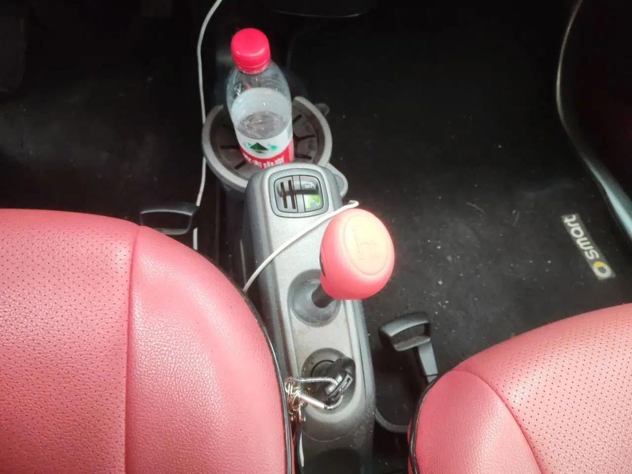 smart fortwo 2011 1.0 MHD Hardtop Passion Edition — миниатюра 15