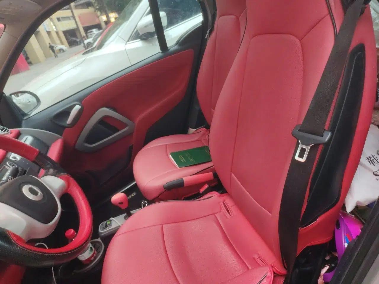 smart fortwo 2011 1.0 MHD Hardtop Passion Edition — миниатюра 18