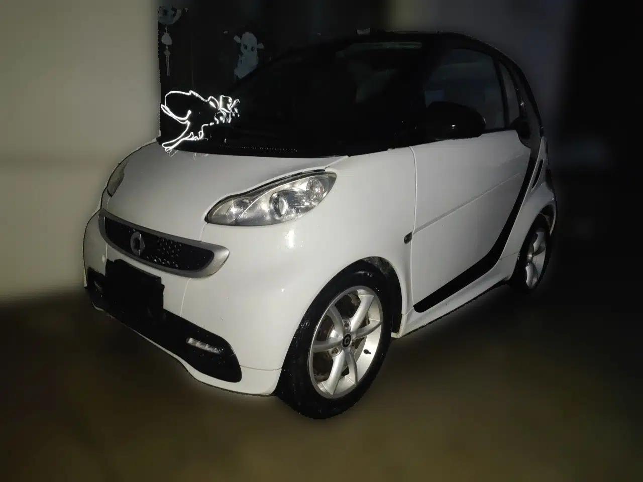 smart fortwo 2013 1.0T Hardtop Passion Edition — миниатюра 1