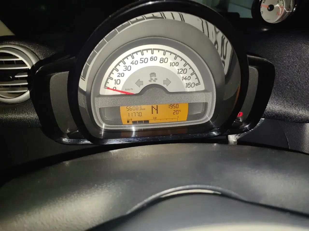 smart fortwo 2013 1.0T Hardtop Passion Edition — миниатюра 13