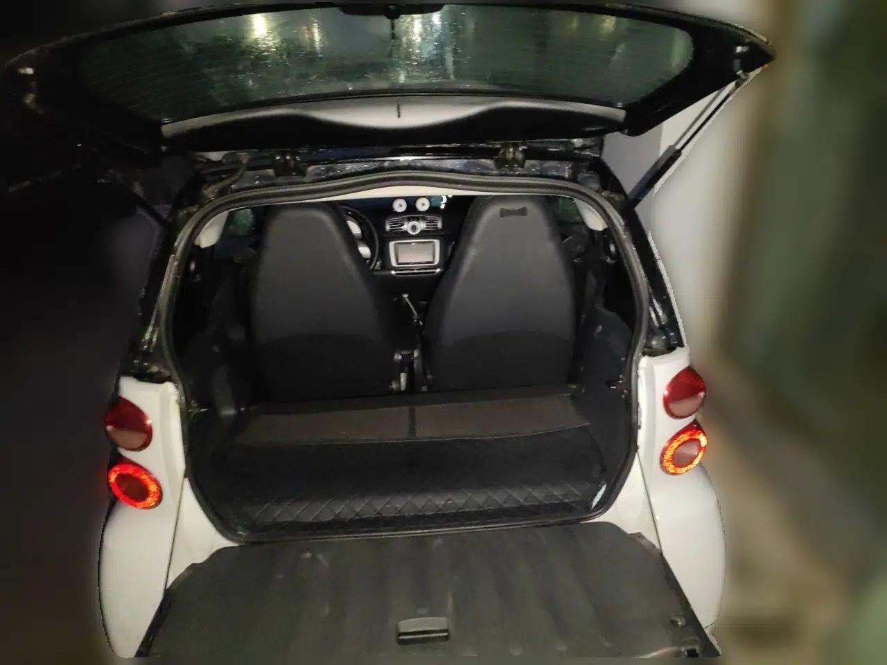smart fortwo 2013 1.0T Hardtop Passion Edition — миниатюра 20