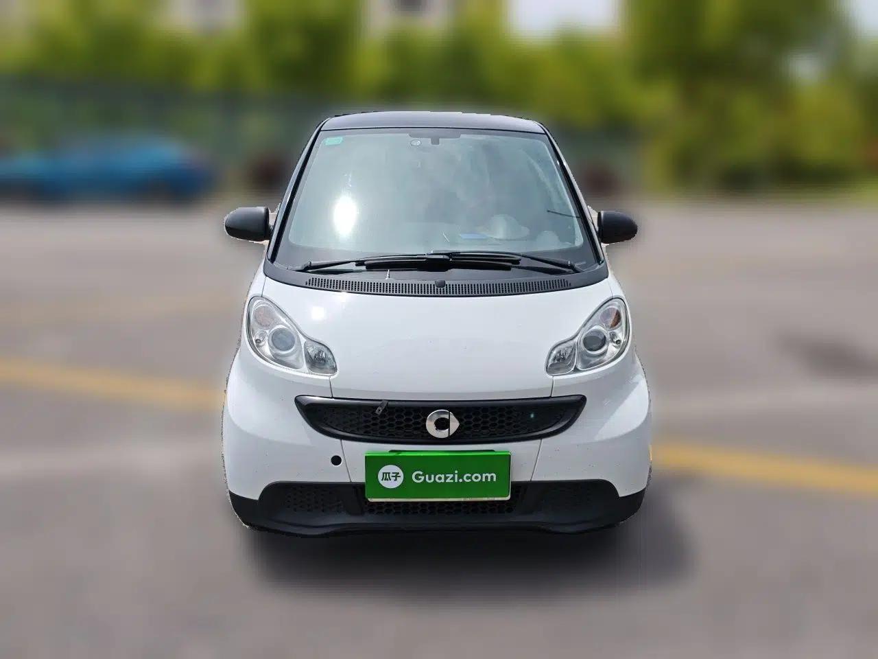 smart fortwo 2012 1.0 MHD Hardtop Standard Edition — миниатюра 2