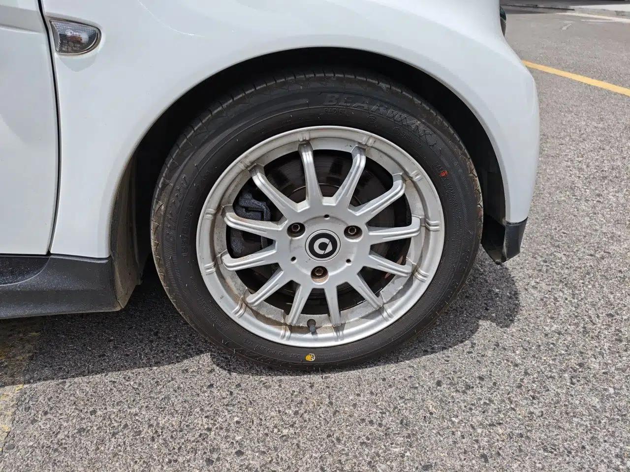 smart fortwo 2012 1.0 MHD Hardtop Standard Edition — миниатюра 8