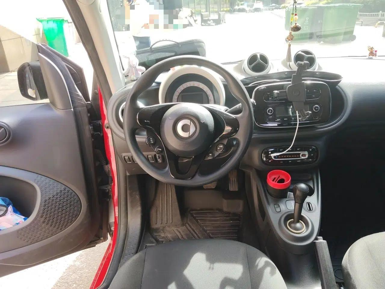 smart fortwo 2018 1.0L 52kW Hardtop Dynamic Version China V — миниатюра 11