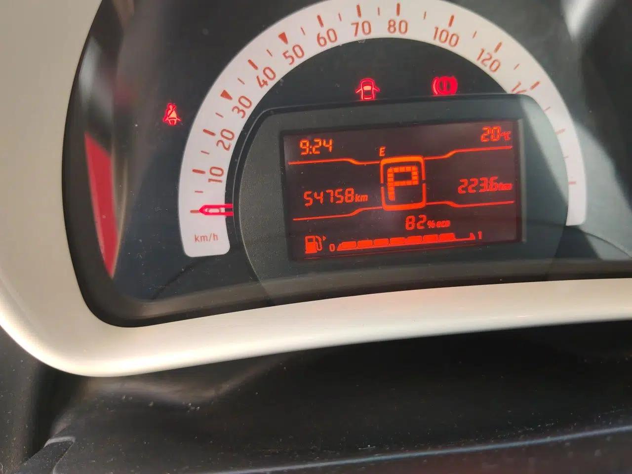smart fortwo 2018 1.0L 52kW Hardtop Dynamic Version China V — миниатюра 13