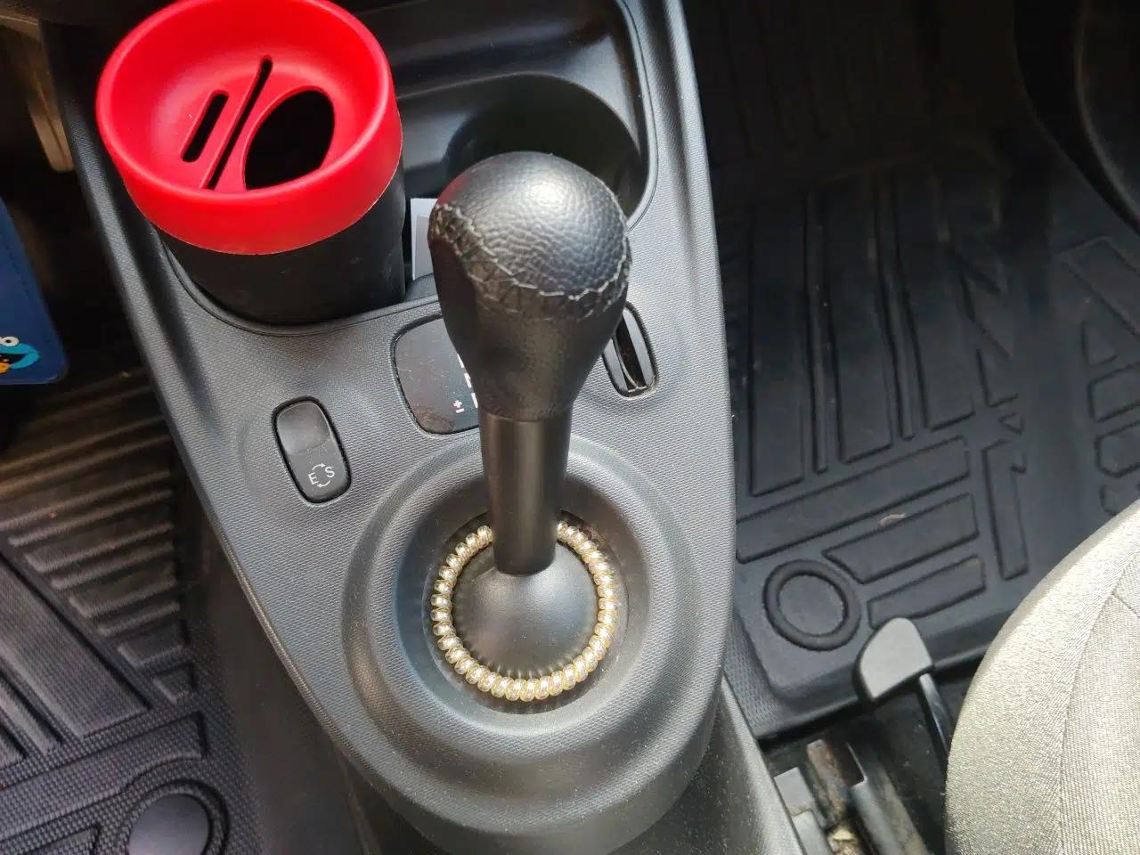smart fortwo 2018 1.0L 52kW Hardtop Dynamic Version China V — миниатюра 15
