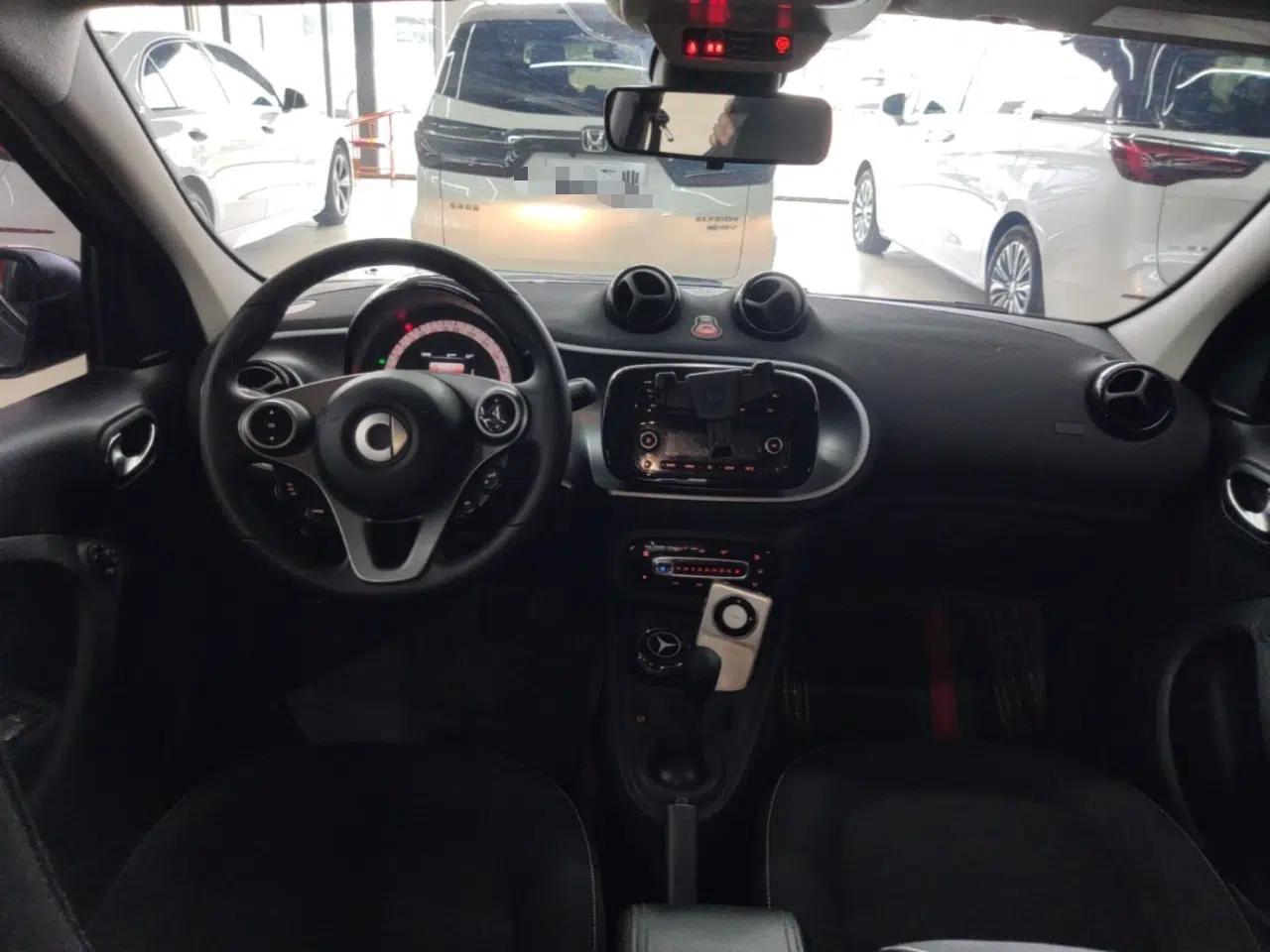 smart forfour 2018 1.0L 52kW Passion Edition — миниатюра 13