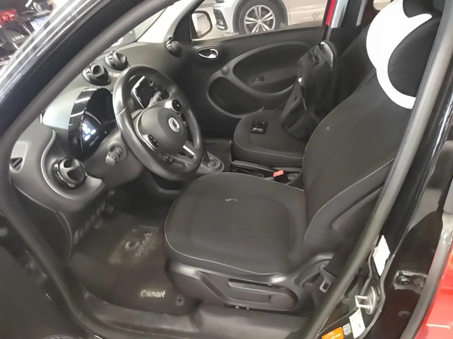 smart forfour 2016 1.0L 52 kW Passion Edition — миниатюра 18