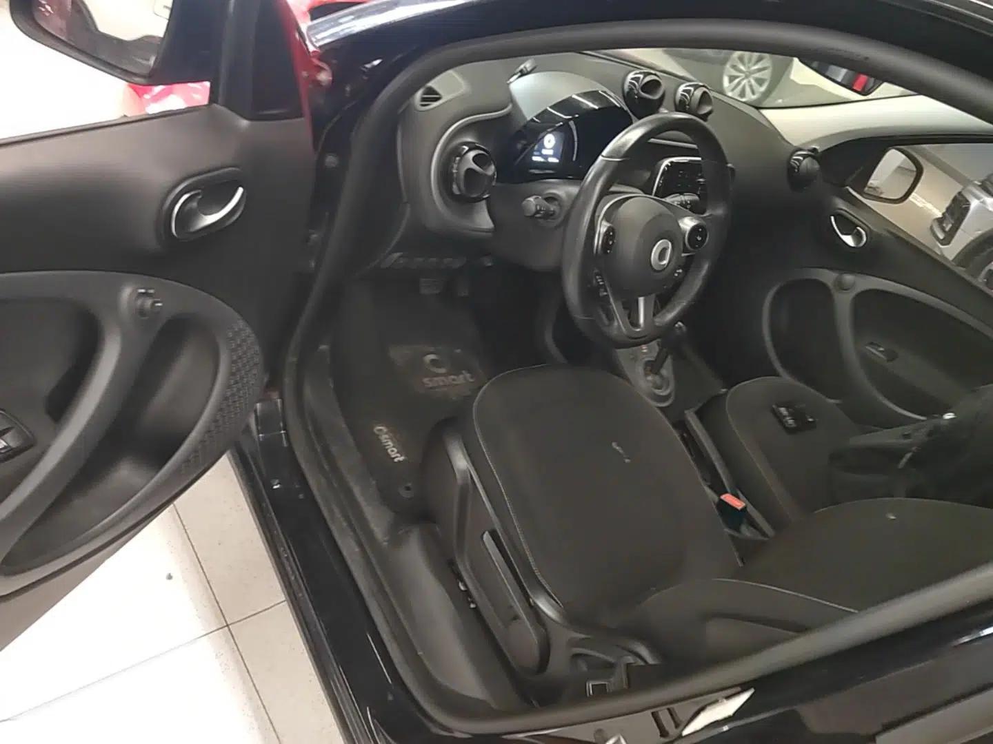 smart forfour 2016 1.0L 52 kW Passion Edition — миниатюра 19