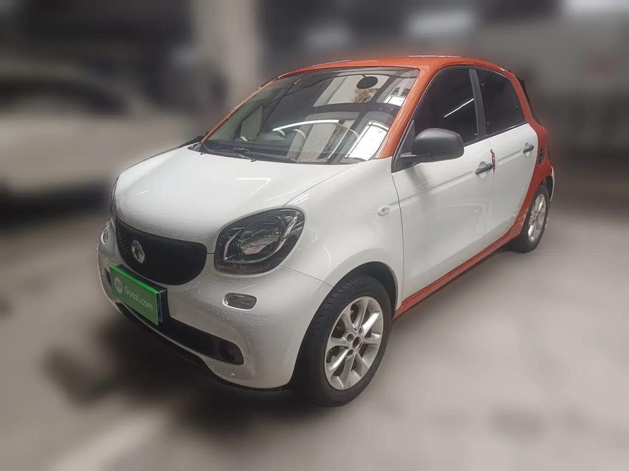 smart forfour 2016 1.0L 52 kW Dynamic Edition — миниатюра 1