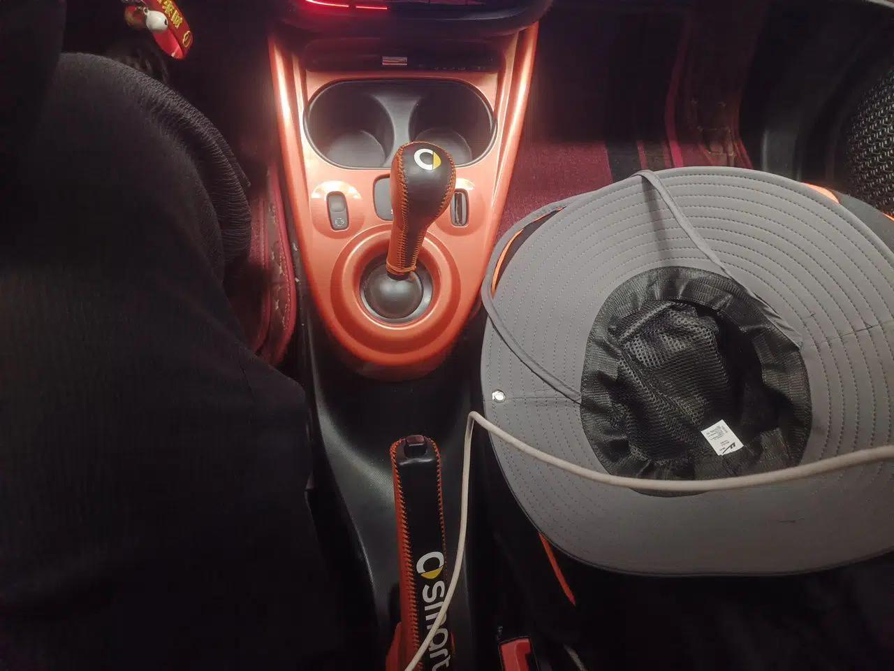 smart forfour 2016 1.0L 52 kW Dynamic Edition — миниатюра 15