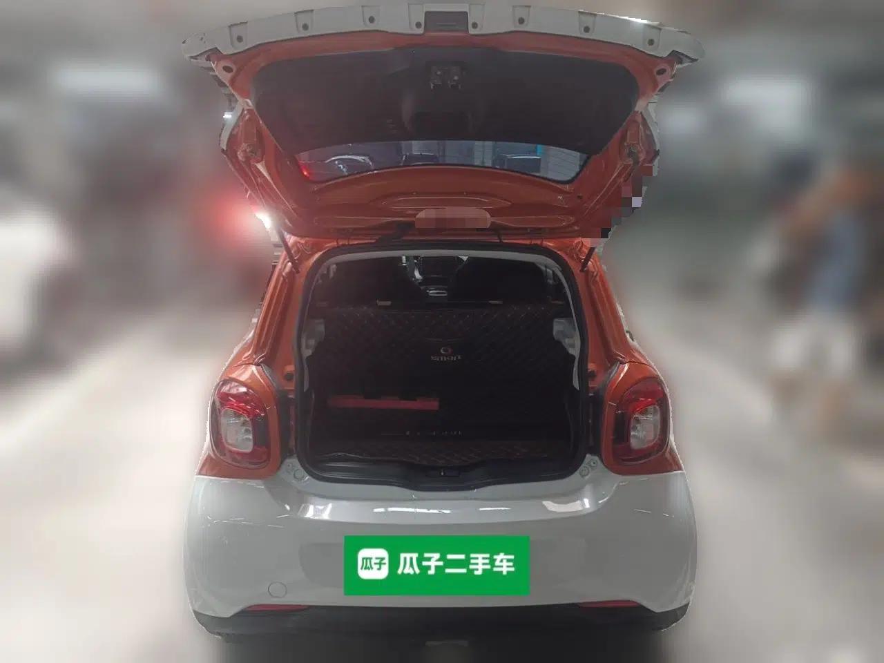 smart forfour 2016 1.0L 52 kW Dynamic Edition — миниатюра 20