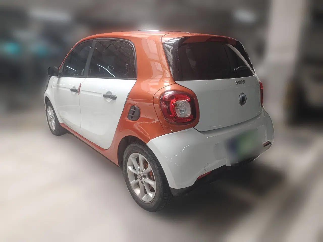 smart forfour 2016 1.0L 52 kW Dynamic Edition — миниатюра 4
