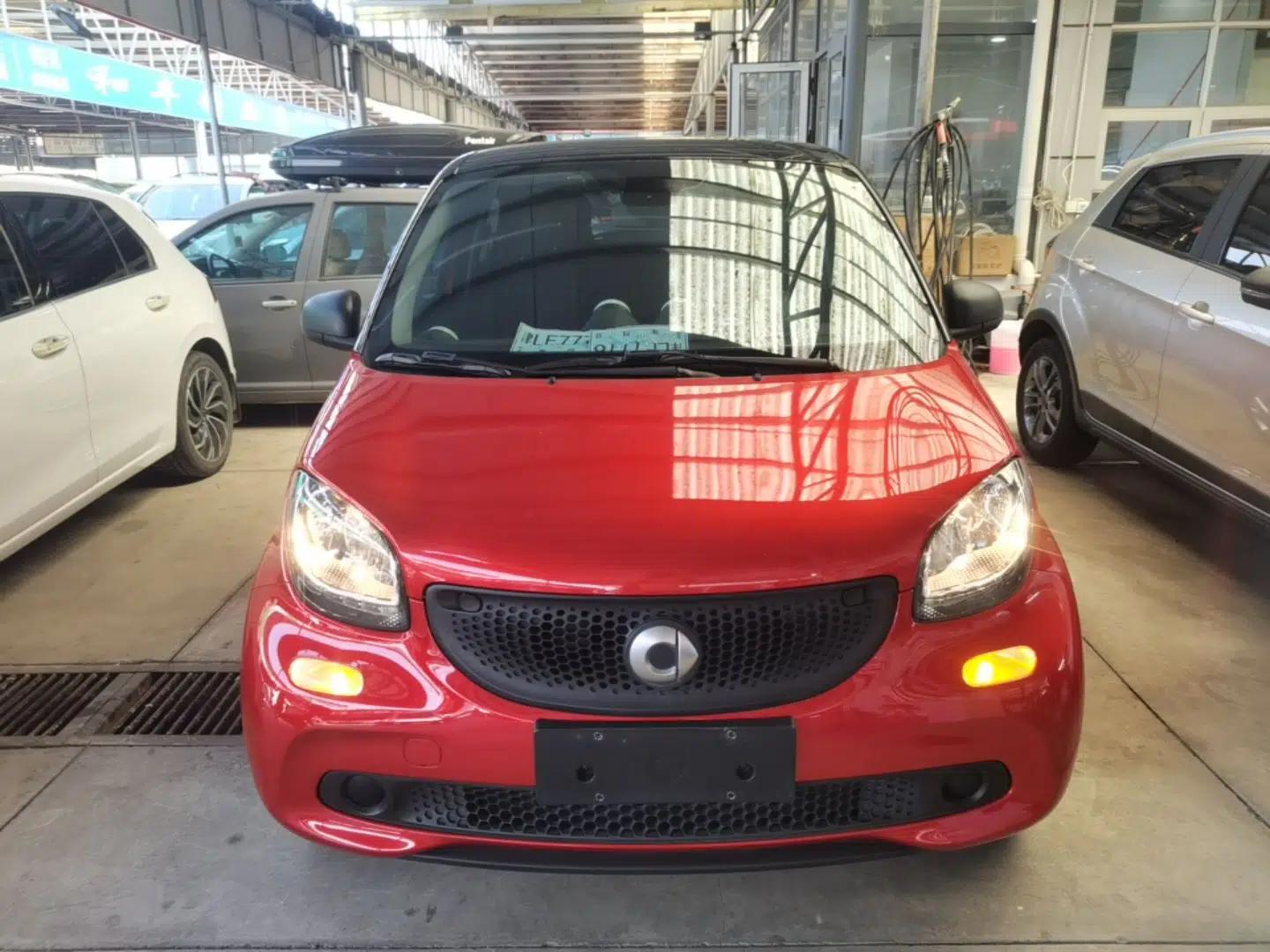 smart forfour 2016 1.0L 52 kW Dynamic Edition — миниатюра 2