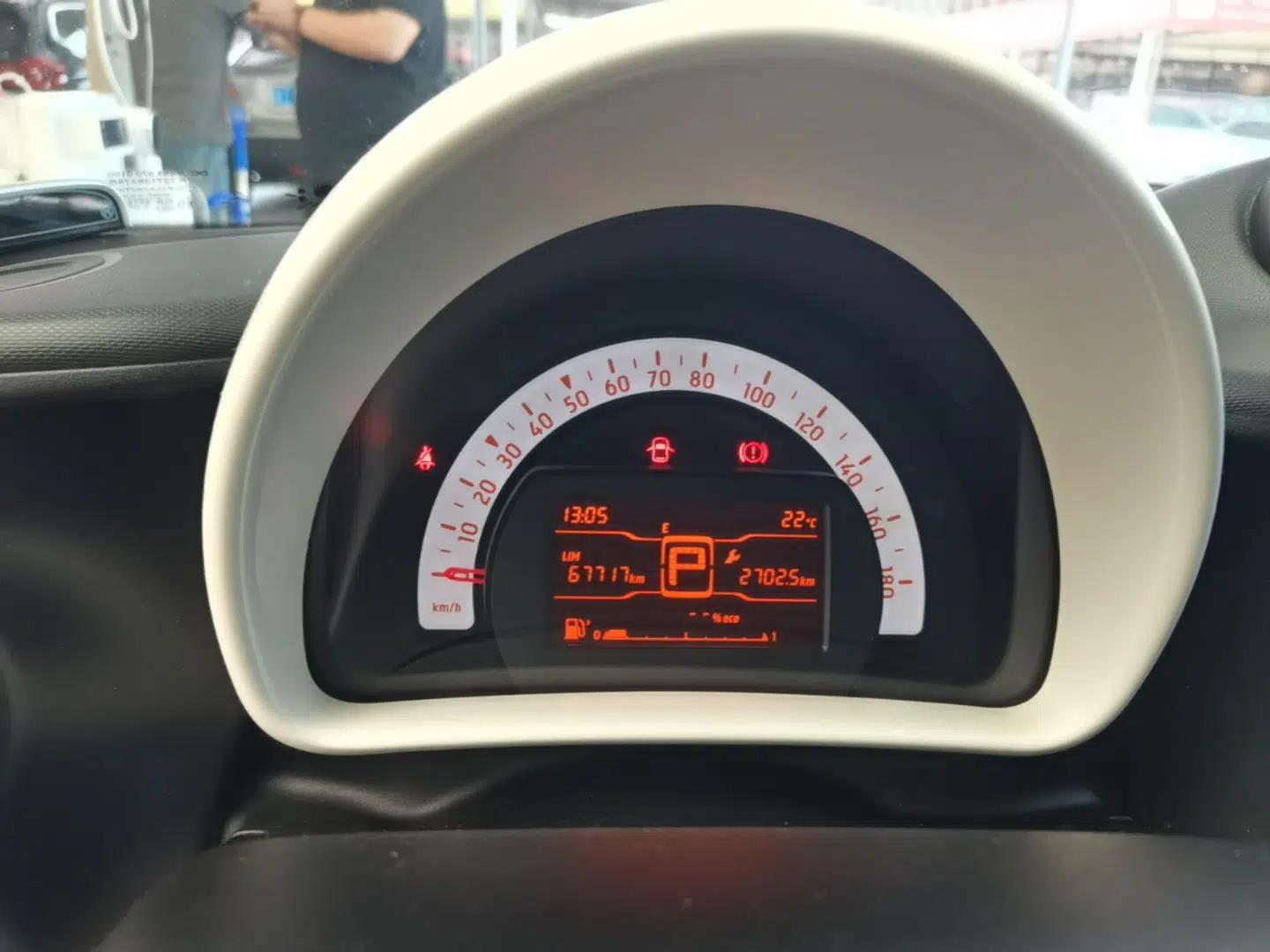 smart forfour 2016 1.0L 52 kW Dynamic Edition — миниатюра 15
