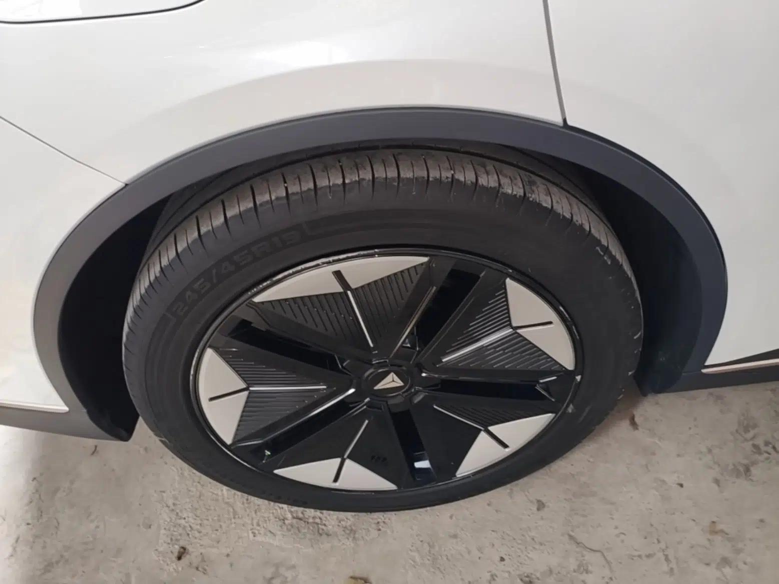 Deepal SL03 2022 1.5L 1200 Extended-Range Version — миниатюра 10