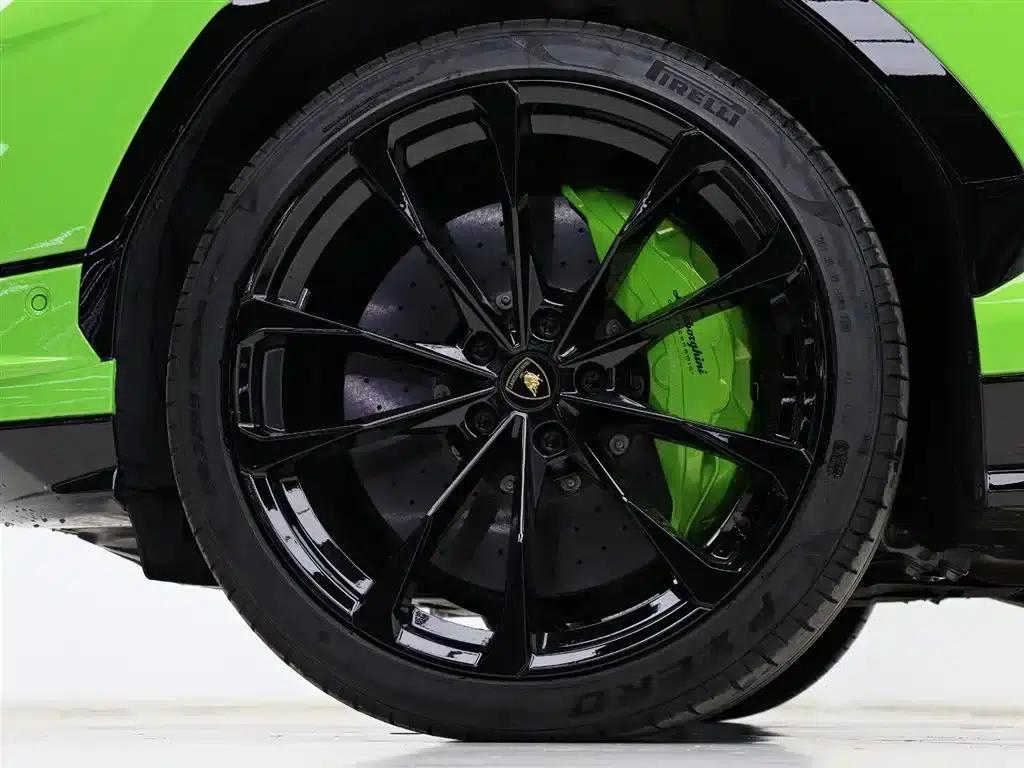 2023 Urus 4.0T V8 S — миниатюра 33