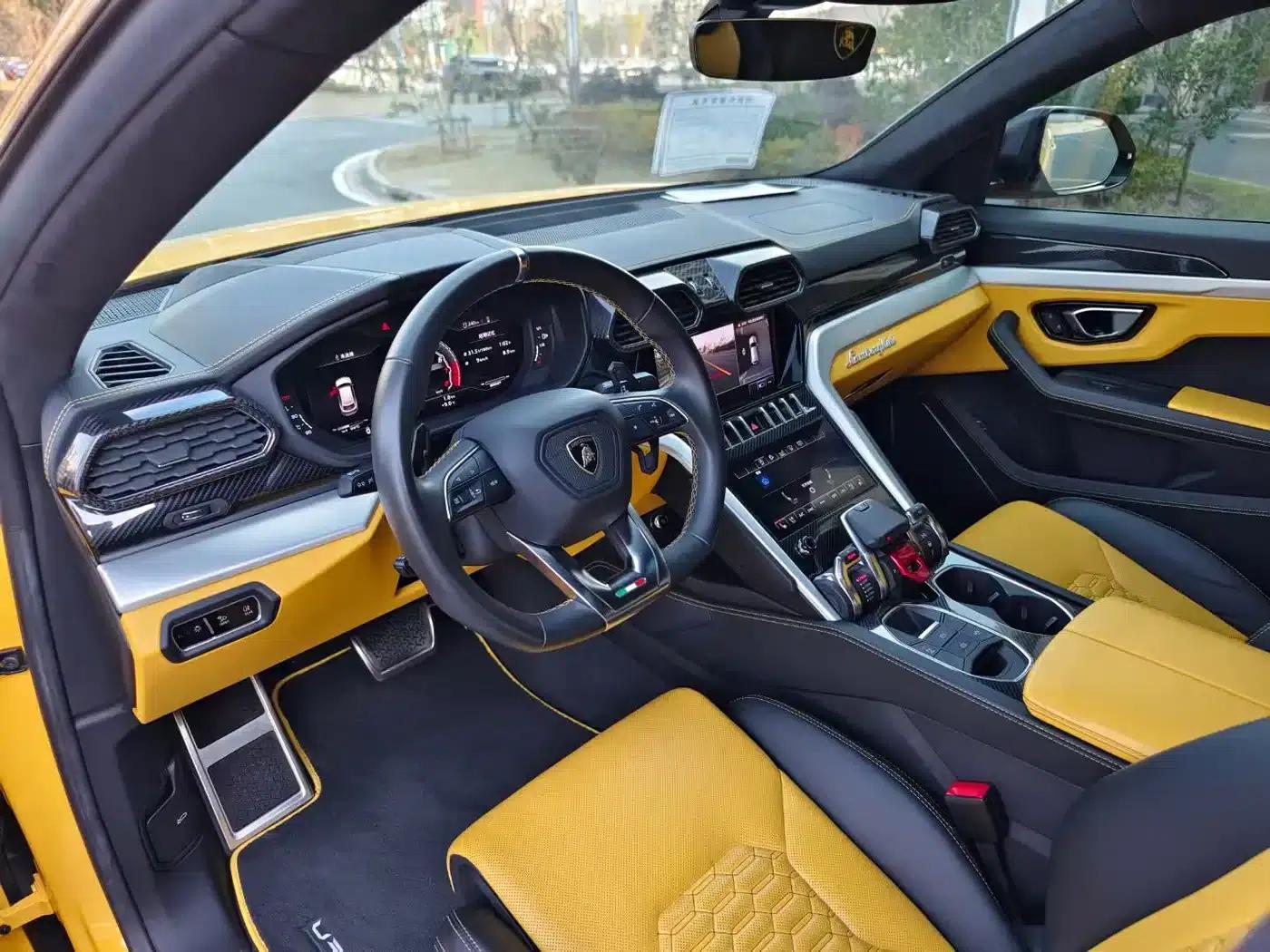 2018 Urus 4.0T V8 — миниатюра 4