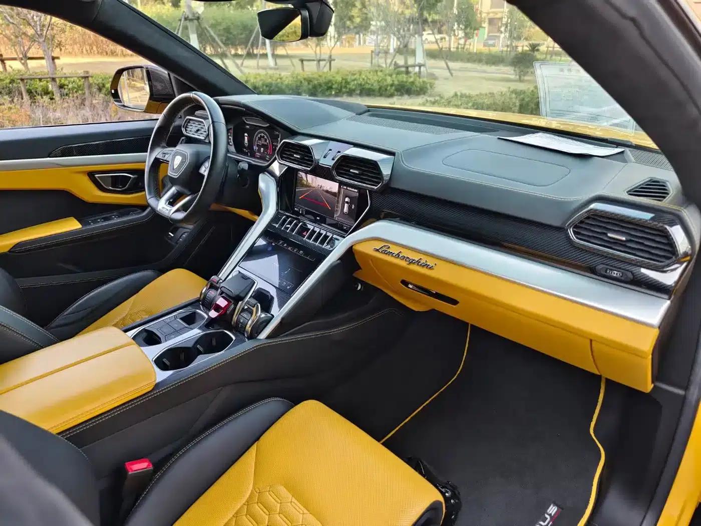 2018 Urus 4.0T V8 — миниатюра 6