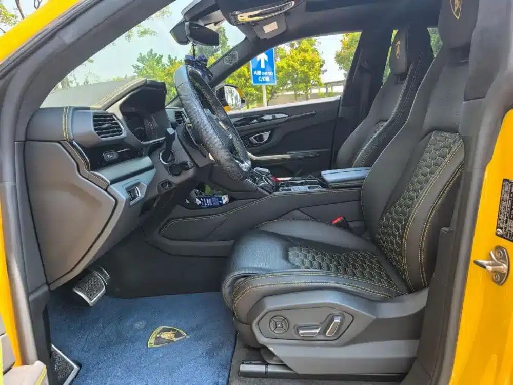 2021 Urus 4.0T V8 — миниатюра 2