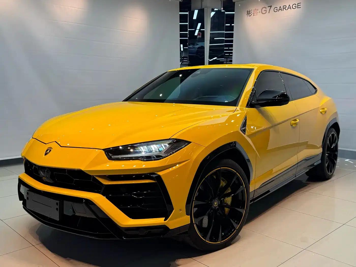 2021 Urus 4.0T V8 — миниатюра 1