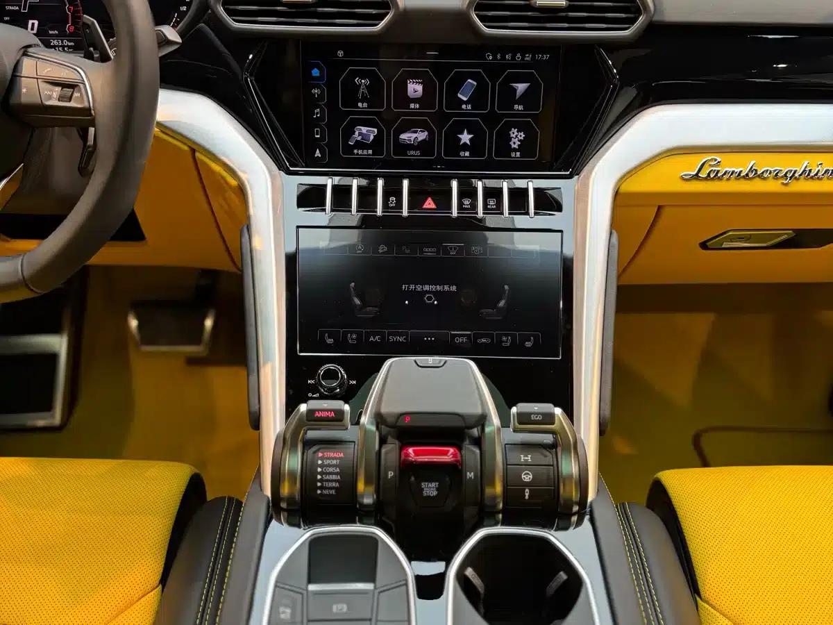 2021 Urus 4.0T V8 — миниатюра 18