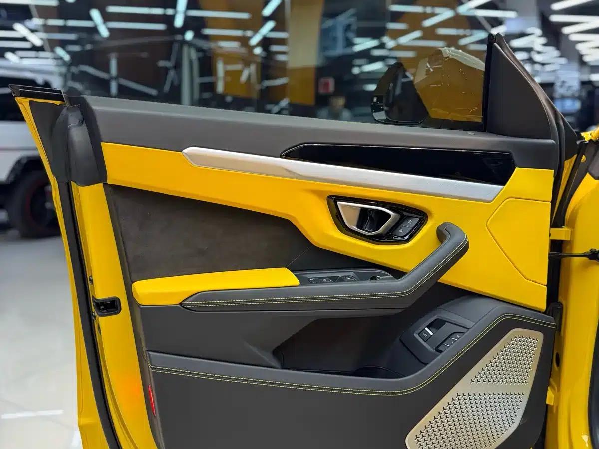 2021 Urus 4.0T V8 — миниатюра 24