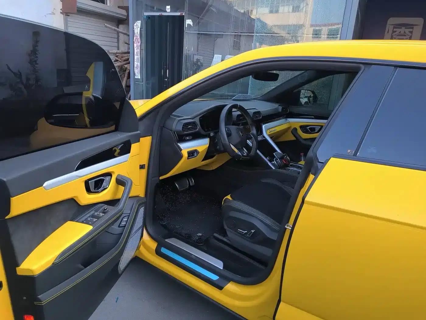 2021 Urus 4.0T V8 — миниатюра 14