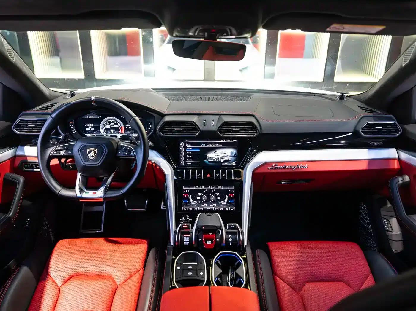 2018 Urus 4.0T V8 — миниатюра 20
