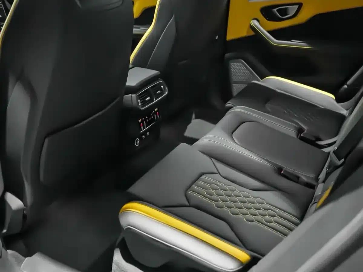 2023 Urus 4.0T V8 S — миниатюра 14