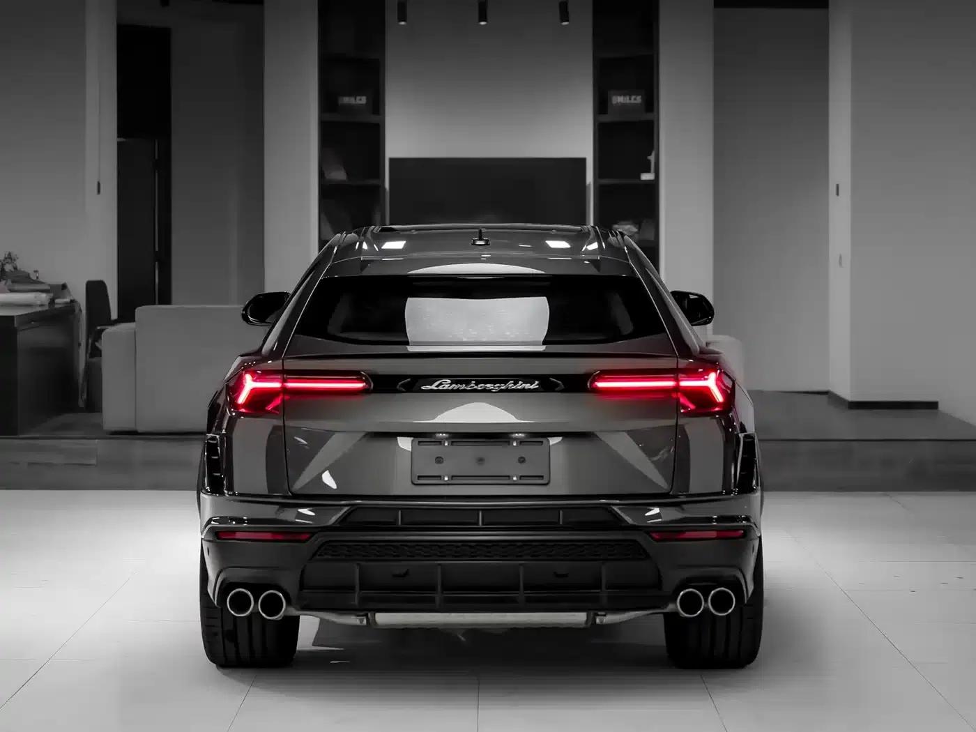 2023 Urus 4.0T V8 S — миниатюра 3