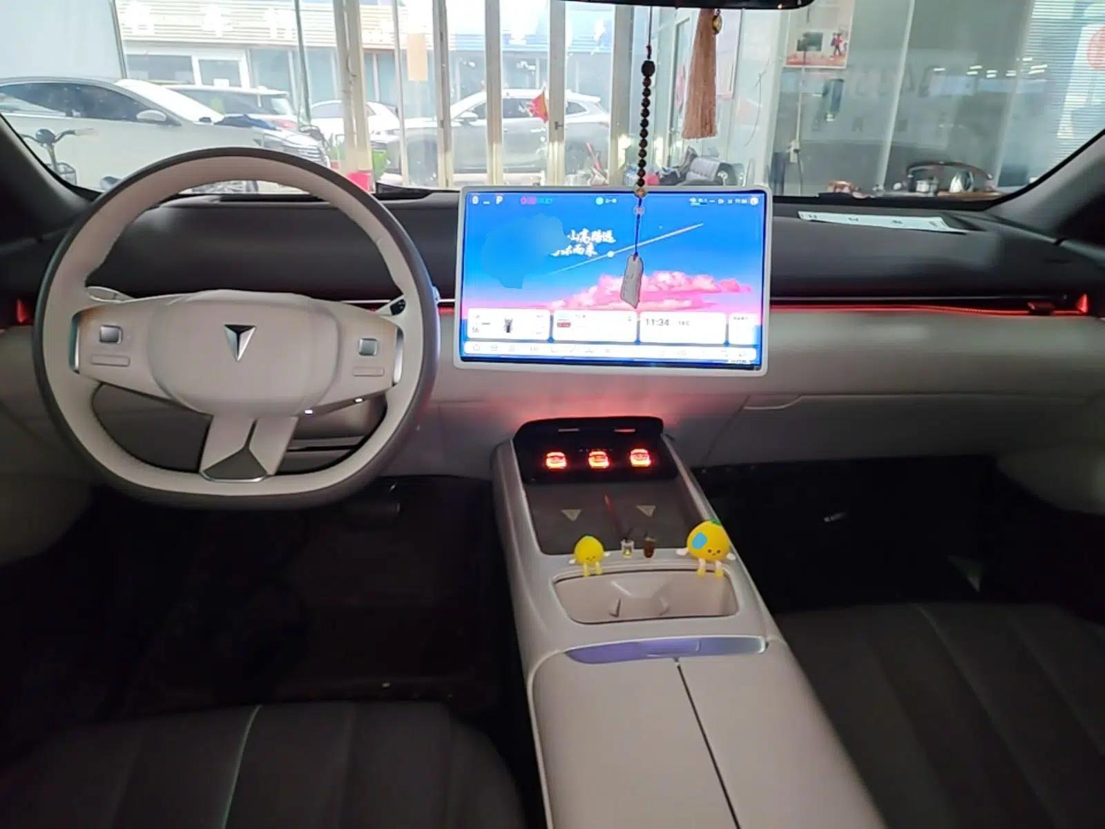 Deepal L07 2024 530 Max Qiankun Intelligent Driving ADS SE Pure Electric Version — миниатюра 13