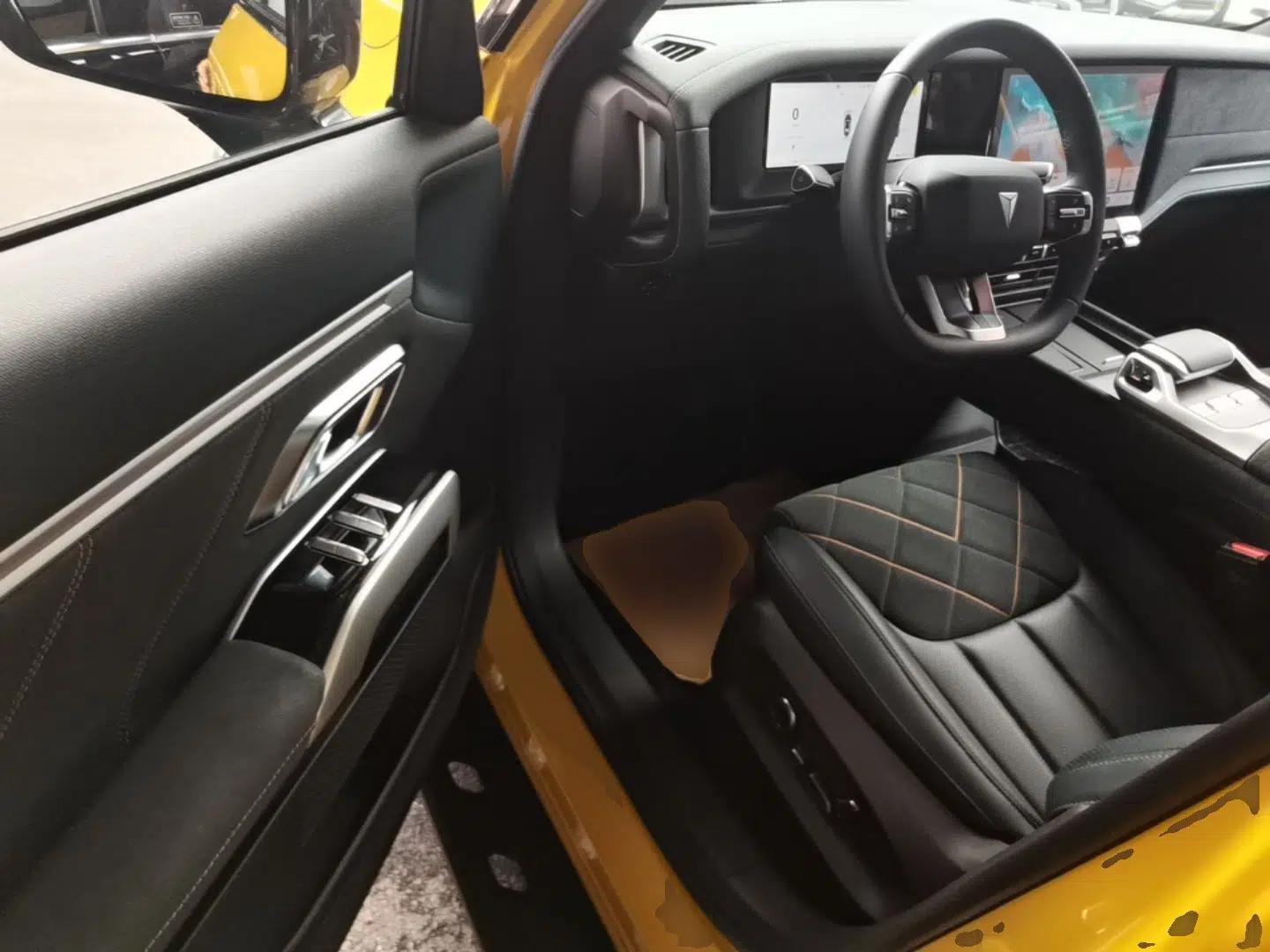 Deepal G318 2025 Worry-Free Adventure Edition Four-Wheel Drive Secret Realm Version — миниатюра 19