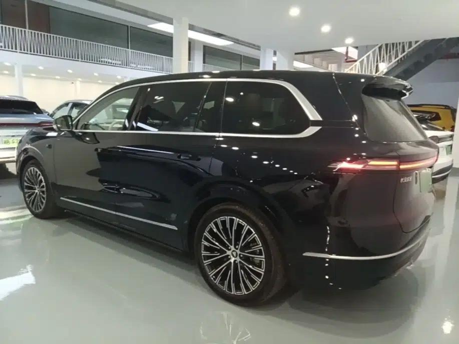 Deepal S09 2025 Four-Wheel Drive Ultra+ Custom Edition — миниатюра 4