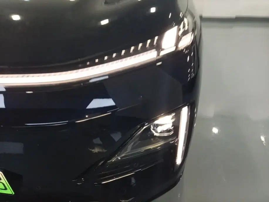 Deepal S09 2025 Four-Wheel Drive Ultra+ Custom Edition — миниатюра 9